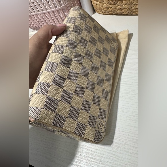 Louis Vuitton Damier Azur Felicie - Picture 13 of 17